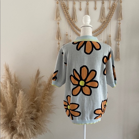 WESC short sleeve knit cardigan daisies polo collar button front blue orange M - Picture 5 of 14